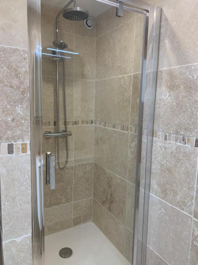 La Venturonne Appartement Neuf Rez De Jardin 45 M2 Vue Mer Et Vignes 10 Mn Des Plages Le Beausset Ngoại thất bức ảnh