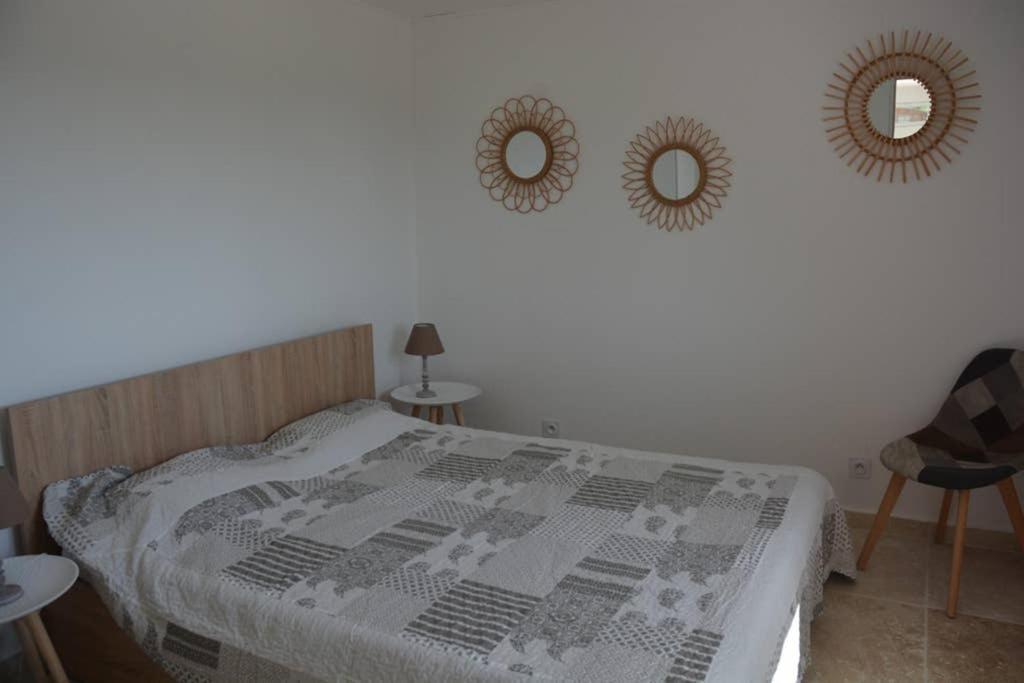 La Venturonne Appartement Neuf Rez De Jardin 45 M2 Vue Mer Et Vignes 10 Mn Des Plages Le Beausset Ngoại thất bức ảnh